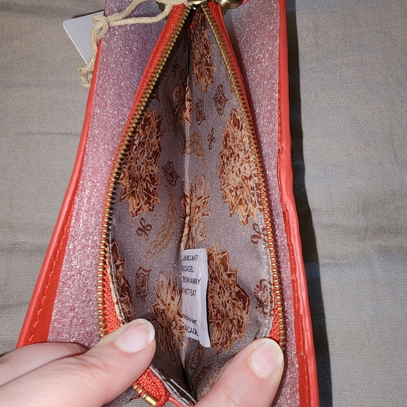 NWT HOBO Gracie Wallet in Rio - Picture 4 of 5